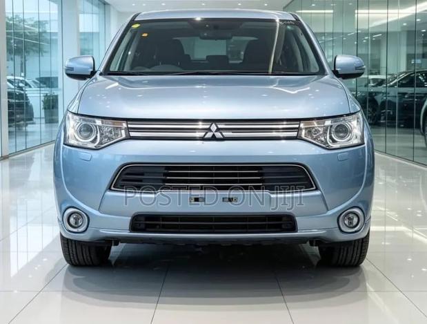 Mitsubishi Outlander 2013 Blue