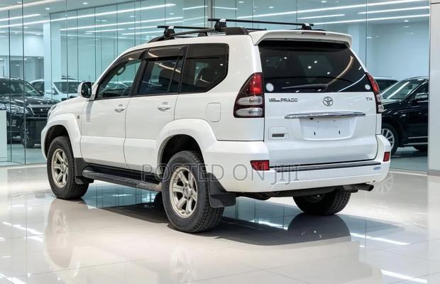 Toyota Land Cruiser Prado 2007 White
