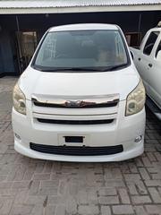 Toyota Noah 2.0 143hp FWD (8 Seater) 2008 White for sale