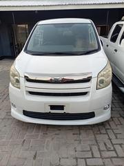 Toyota Noah 2.0 143hp FWD (8 Seater) 2008 White for sale