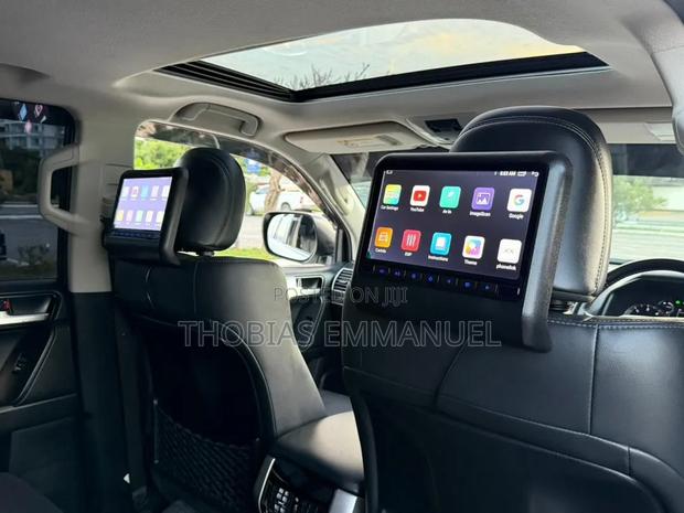 Toyota Land Cruiser Prado 2022 White