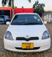 Toyota Vitz 2002 White for sale