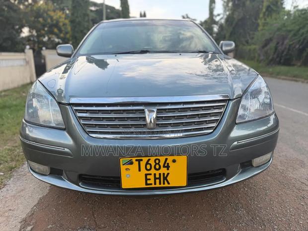 Toyota Premio 2005 Gray