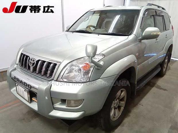 Toyota Land Cruiser Prado 2002 Silver