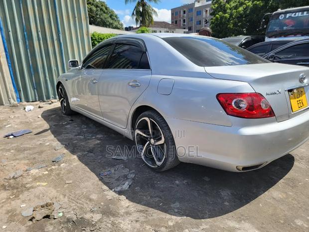 Toyota Mark X 2006 Silver