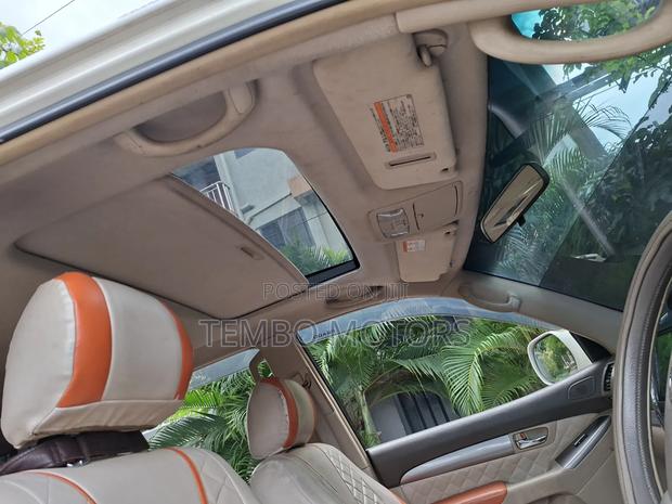 Toyota Land Cruiser Prado 2005 White