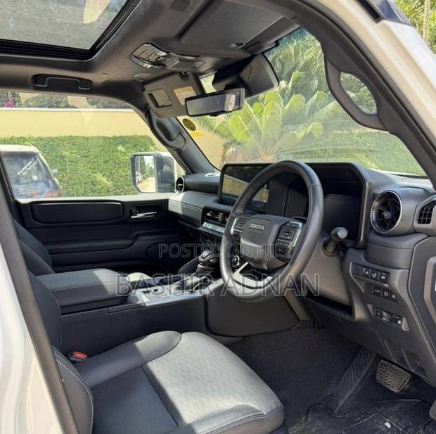 Toyota Land Cruiser LC250 2024 White