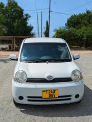 Toyota Sienta 2007 White for sale