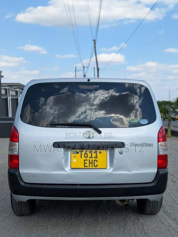 Toyota Probox 2012 Silver