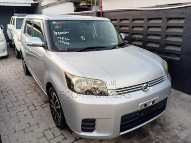 Toyota Corolla Rumion 2008 Silver