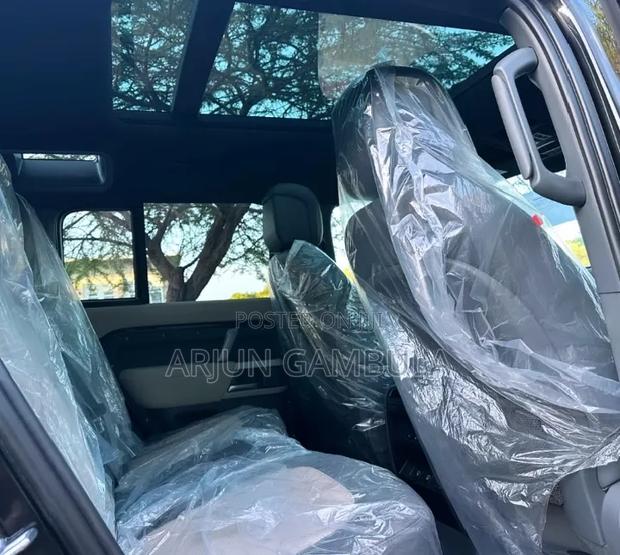 New Land Rover Defender 2023 Black