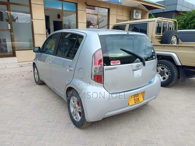 Toyota Passo 2005 Silver
