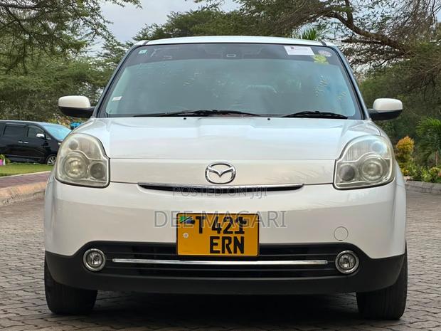 Mazda Verisa 2009 White