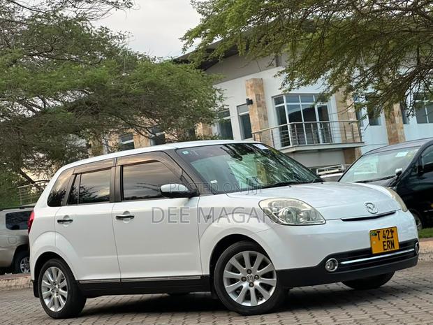 Mazda Verisa 2009 White