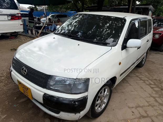 Toyota Probox 2004 White