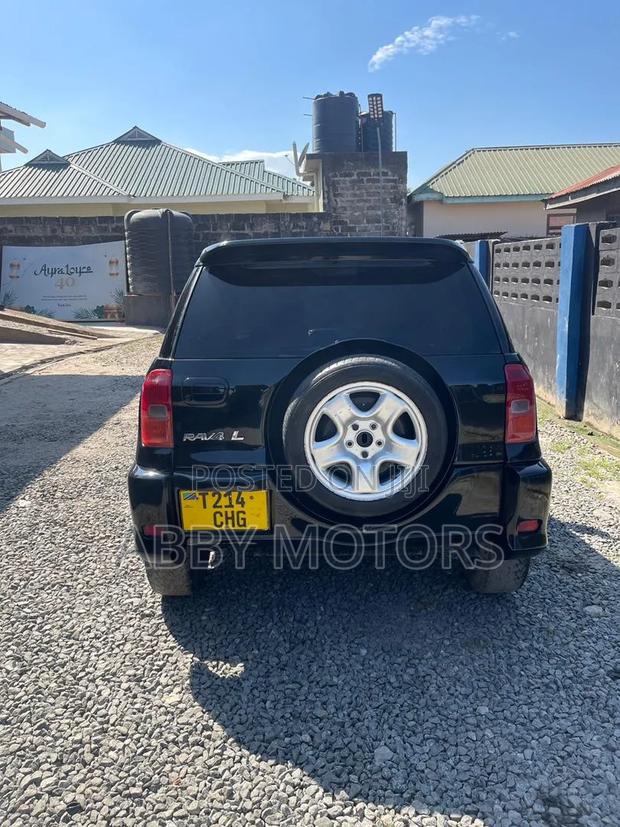 Toyota RAV4 2002 Black