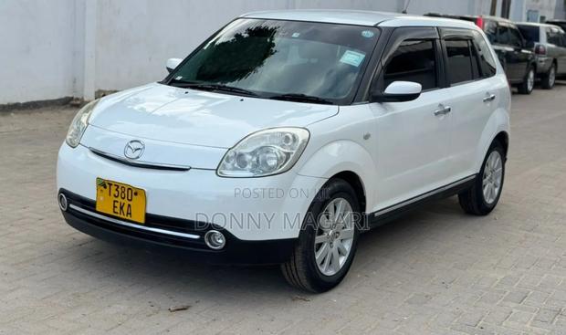 Mazda Verisa 2007 White