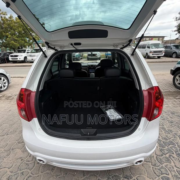 Mazda Verisa 2007 White