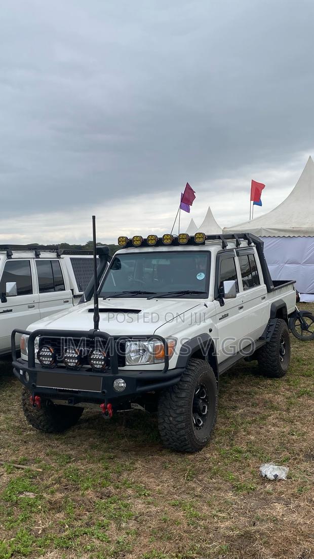 Toyota Land Cruiser 79 Series 2023 White