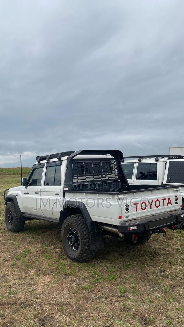 Toyota Land Cruiser 79 Series 2023 White