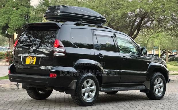 Toyota Land Cruiser Prado 2005 Black