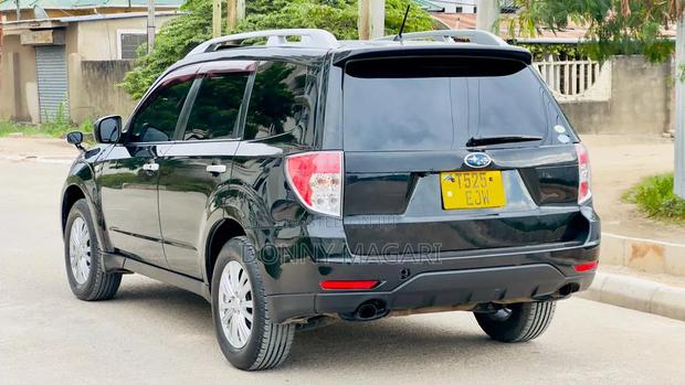 Subaru Forester 2010 Black