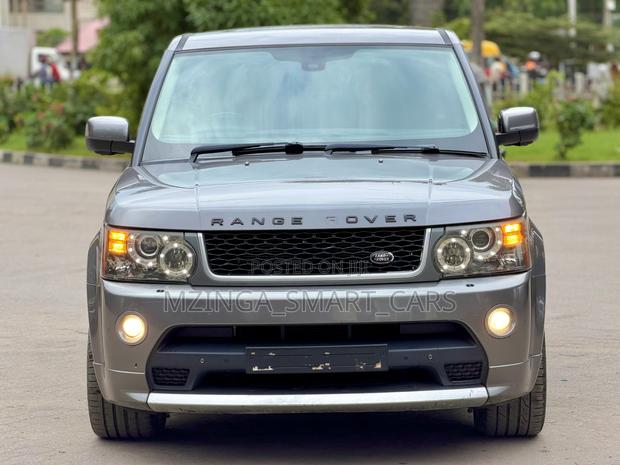 Land Rover Range Rover Sport Autobiography 4x4 (5.0L 8cyl 6A) 2012