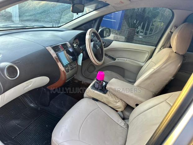 Mitsubishi Colt 2006 Silver