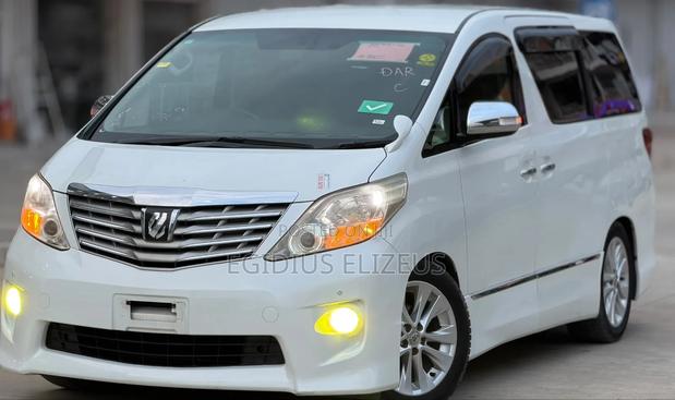 Toyota Alphard 2012 White