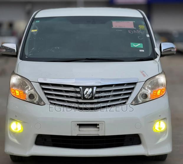 Toyota Alphard 2012 White