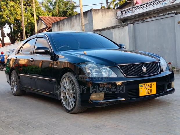Toyota Crown 2007 Black