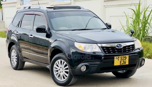 Subaru Forester 2010 Black