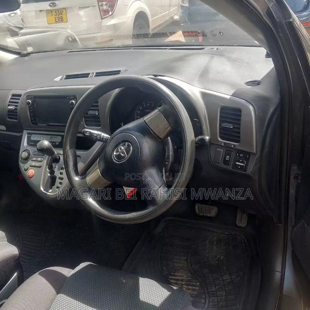 Toyota Wish 2004 Matt Black