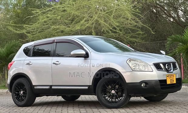 Nissan Dualis 2010 Silver
