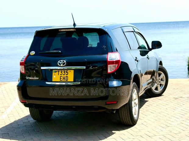 Toyota Vanguard 2008 Black