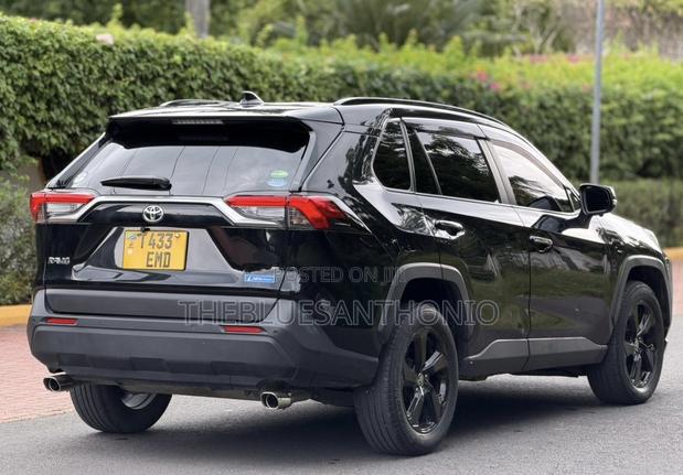 Toyota RAV4 2020 Black