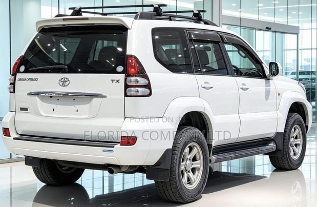 Toyota Land Cruiser Prado 2007 White