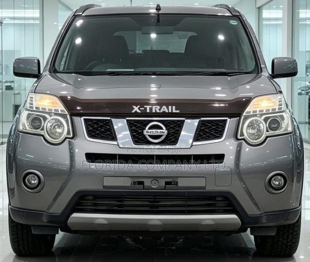 Nissan X-Trail 2011 Silver