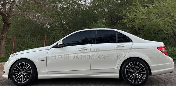 Mercedes-Benz C200 2008 Silver
