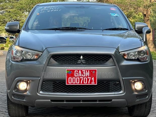 Mitsubishi RVR 2.0 2011