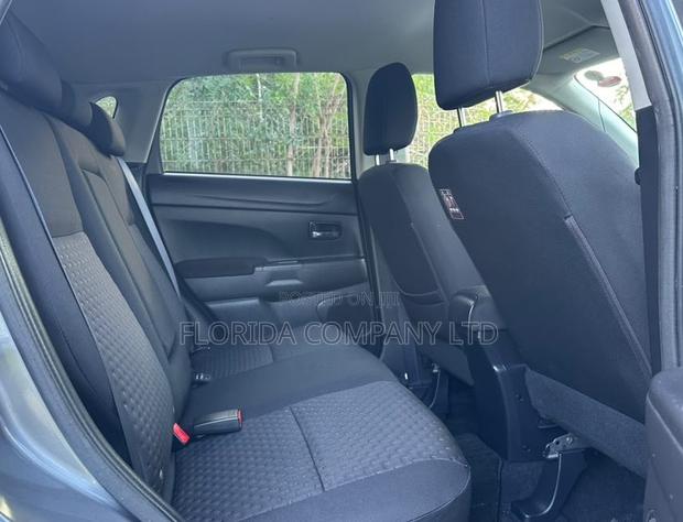 Mitsubishi RVR 2.0 2011