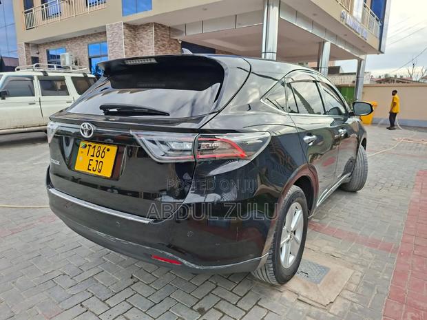 Toyota Harrier 2016 Black