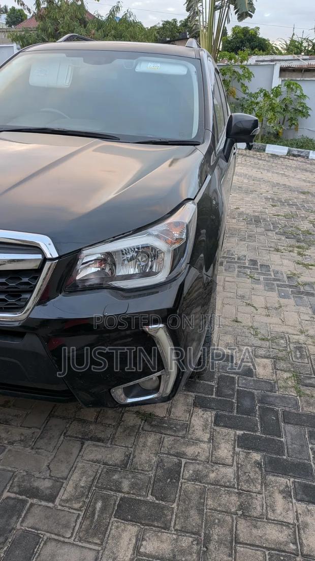 Subaru Forester 2015 Black