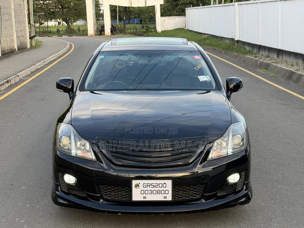 Toyota Crown 2009 Matt Black