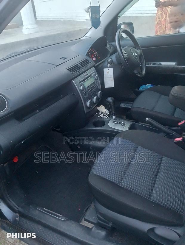 Mazda Demio 2005 Gray