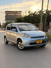 Toyota Passo 1.0 AWD 2004 Silver for sale