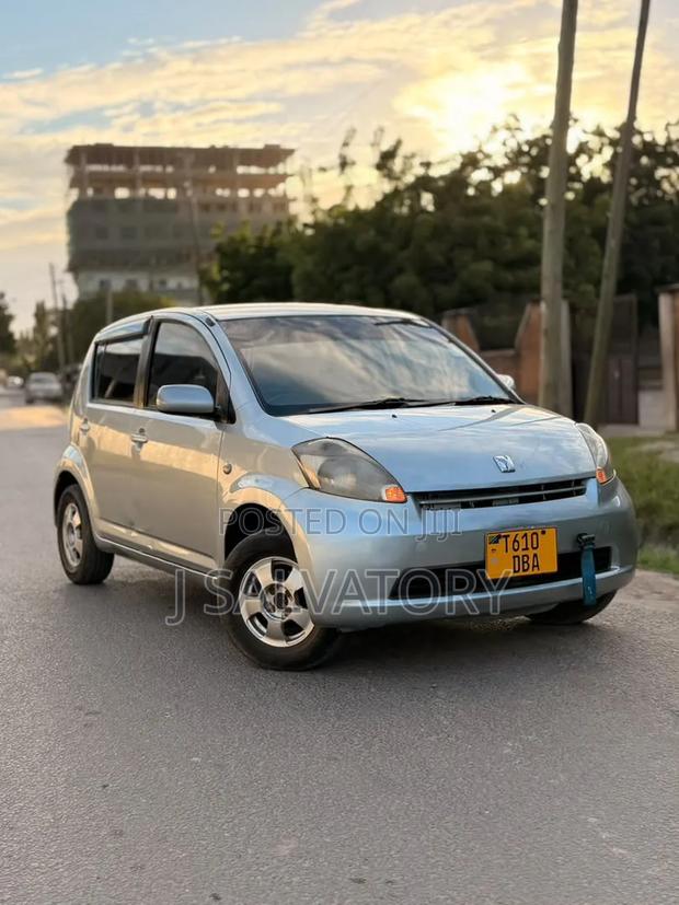 Toyota Passo 1.0 AWD 2004 Silver