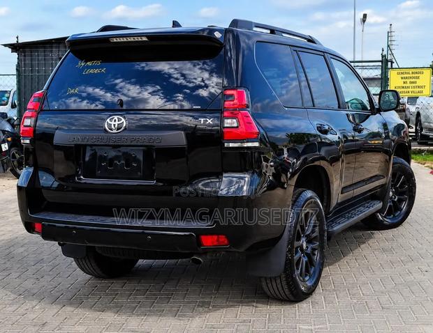 Toyota Land Cruiser Prado 2023 Matt Black