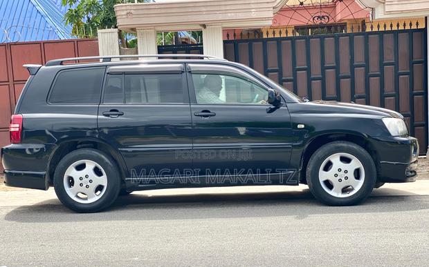 Toyota Kluger 2005 Black