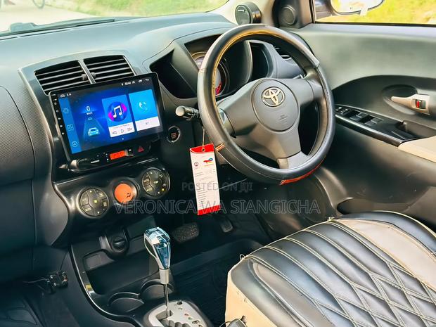 Toyota IST 2008